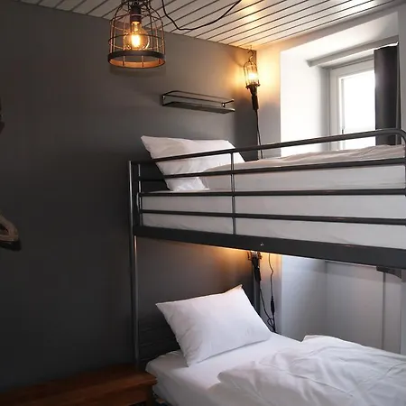 Bed & Bar No.8 - Adults Only 2*