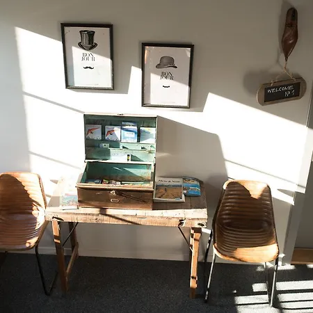 Bed & Bar No.8 - Adults Only 2*