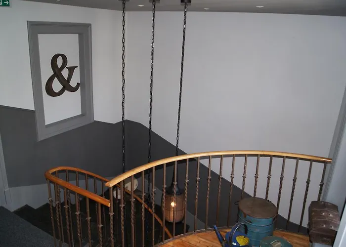 Hotel Bed & Bar No.8 - Adults Only 2*