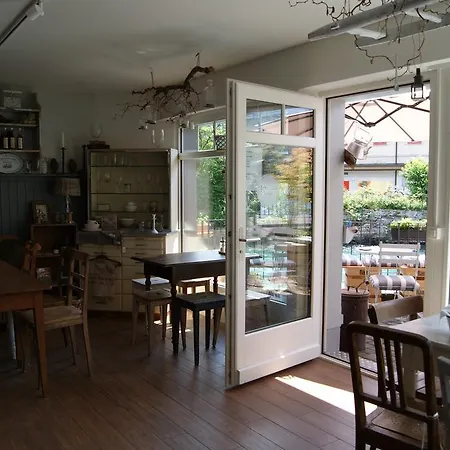 Bed & Bar No.8 - Adults Only Hotel Interlaken