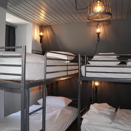 Bed & Bar No.8 - Adults Only Hotel Interlaken