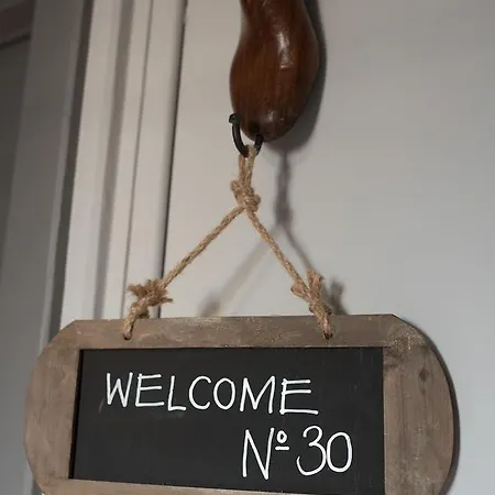 Bed & Bar No.8 - Adults Only Hotel