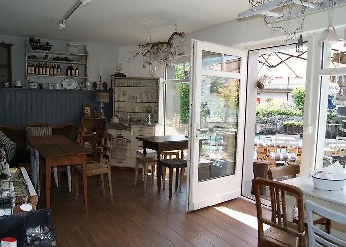 מלון Bed & Bar No.8 - Adults Only אינטרלאקן