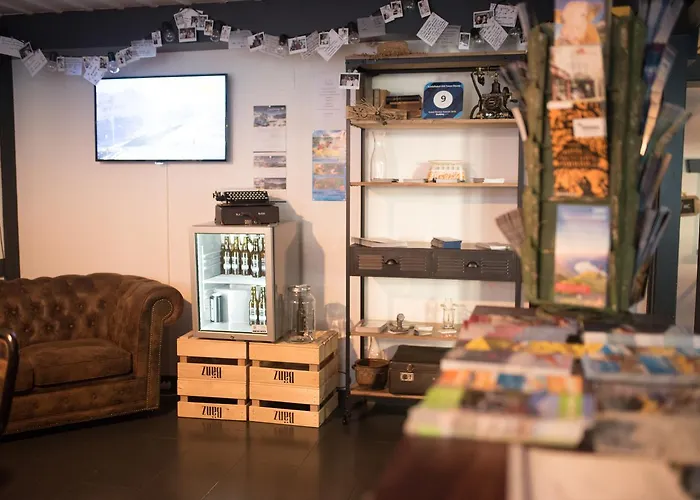 Bed & Bar No.8 - Adults Only מלון