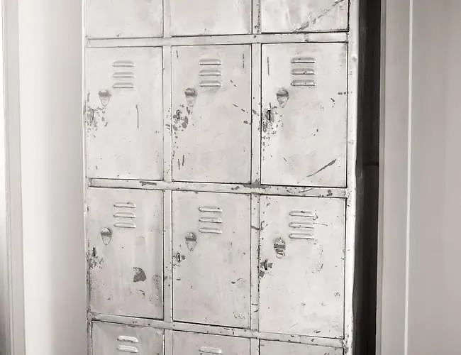 Bed & Bar No.8 - Adults Only 2* אינטרלאקן