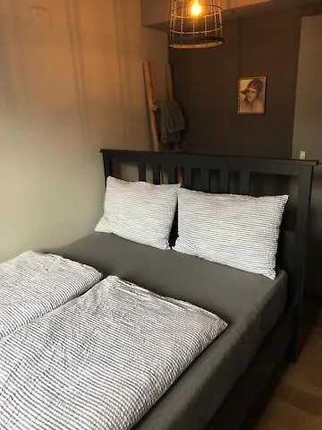 Bed & Bar No.8 - Adults Only מלון